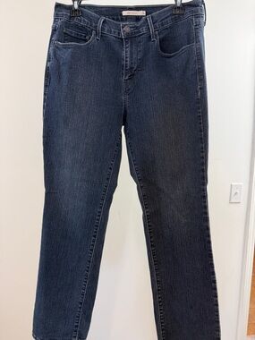 Levi’s dark Indigo Boot-Cut Women's Jeans